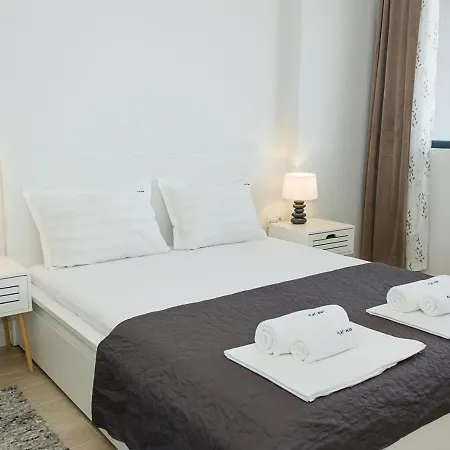 Sea View 1bd Modern Flat In Chayka Varna